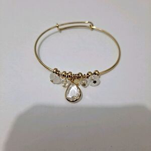 Goldtone adjustable bracelet 